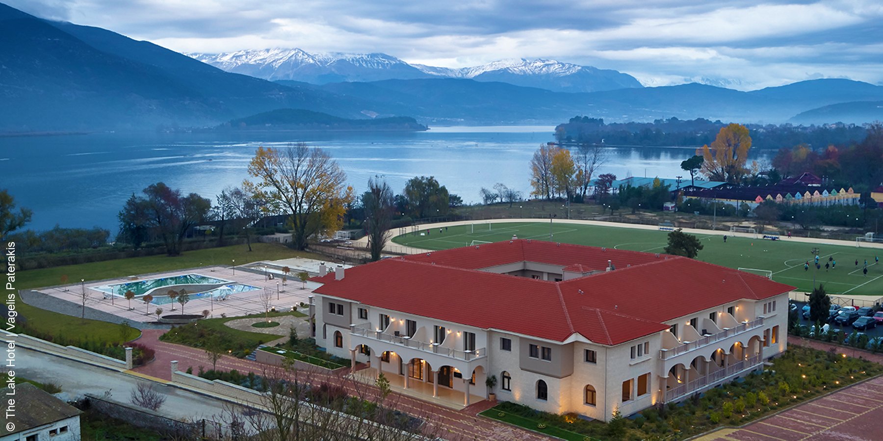 The Lake Hotel | Ioannina | Seeblick | luxuszeit.com