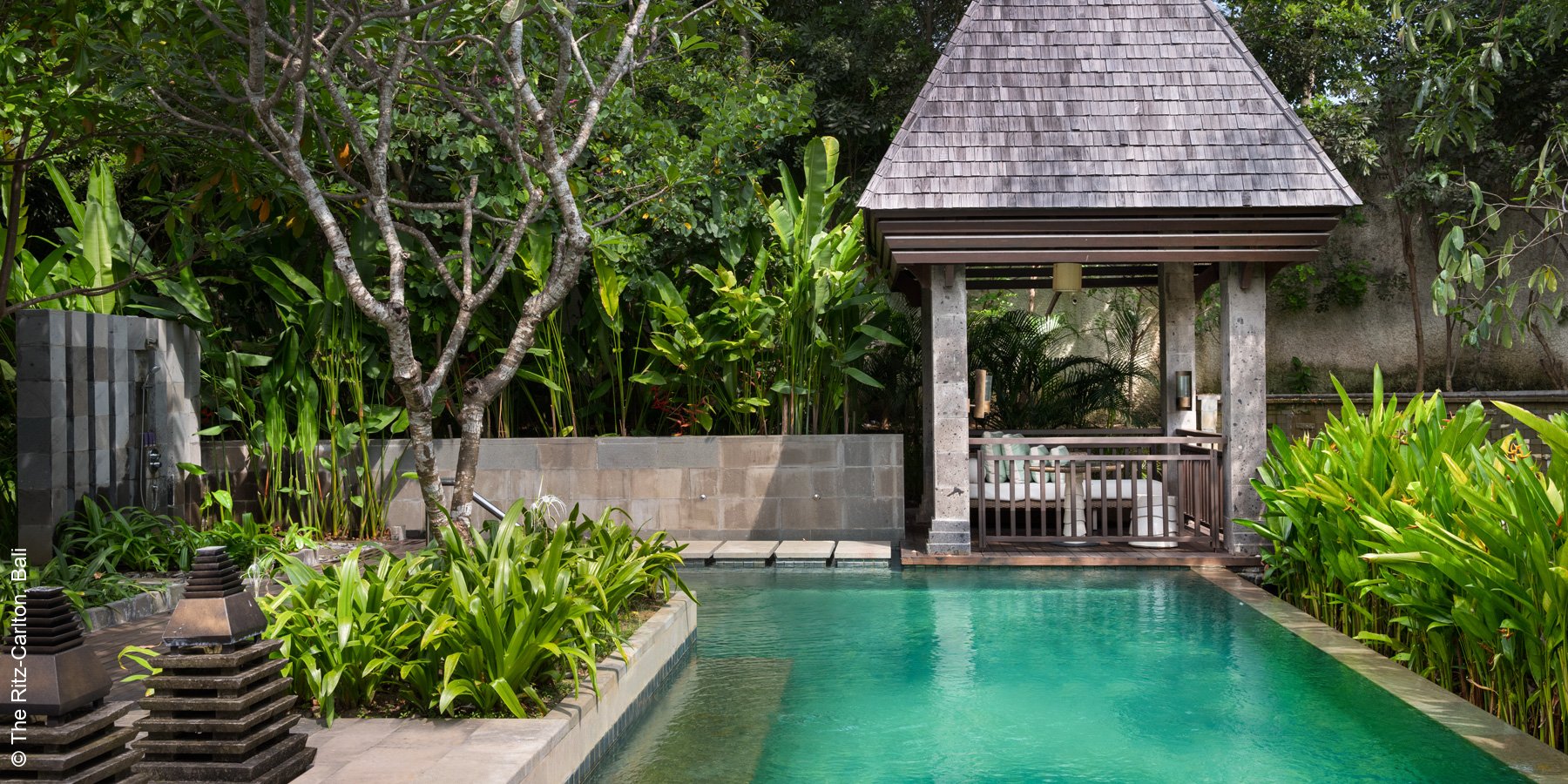 The Ritz Carlton | Bali | Garden Villa Pool | luxuszeit.com