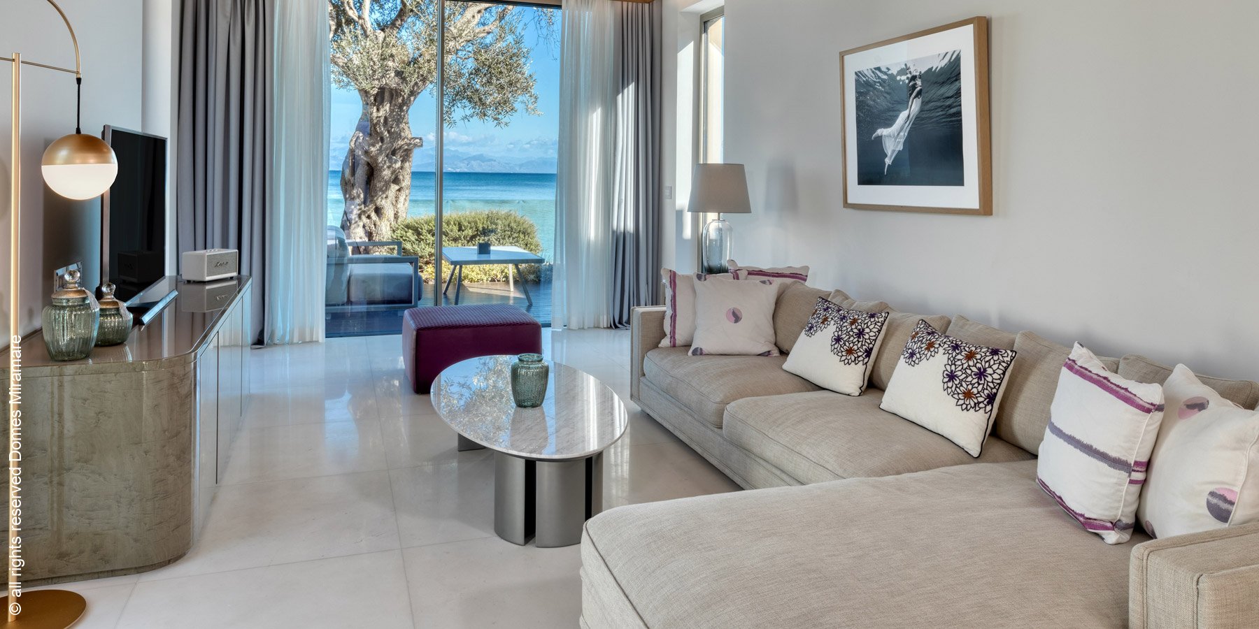 Domes Miramare, a Luxury Collection Resort, Korfu | Moraitika | HRH Pearl Living Room | luxuszeit.com