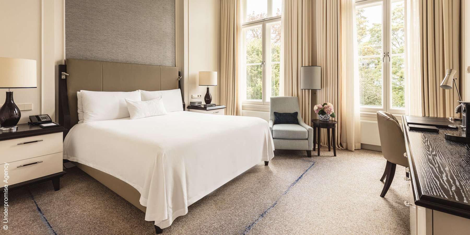 Waldorf Astoria | Amsterdam | King Grand Premier Room | luxuszeit.com