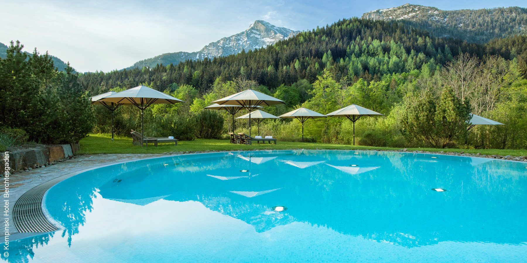 Kempinski Hotel Berchtesgaden | Pool | luxuszeit.com