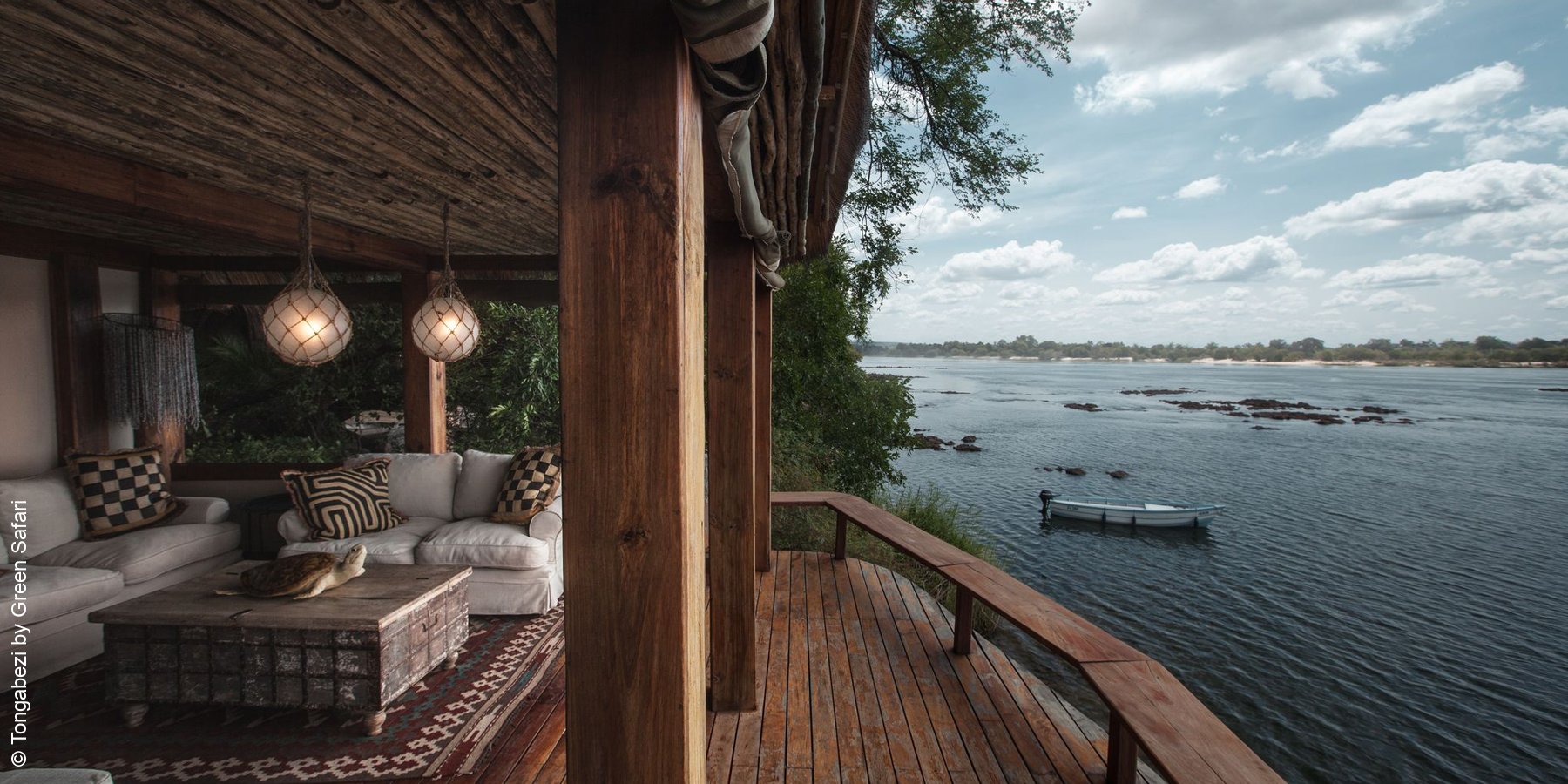 Tongabezi Lodge | Livingstone | Terrasse mit Ausblick | luxuszeit.com
