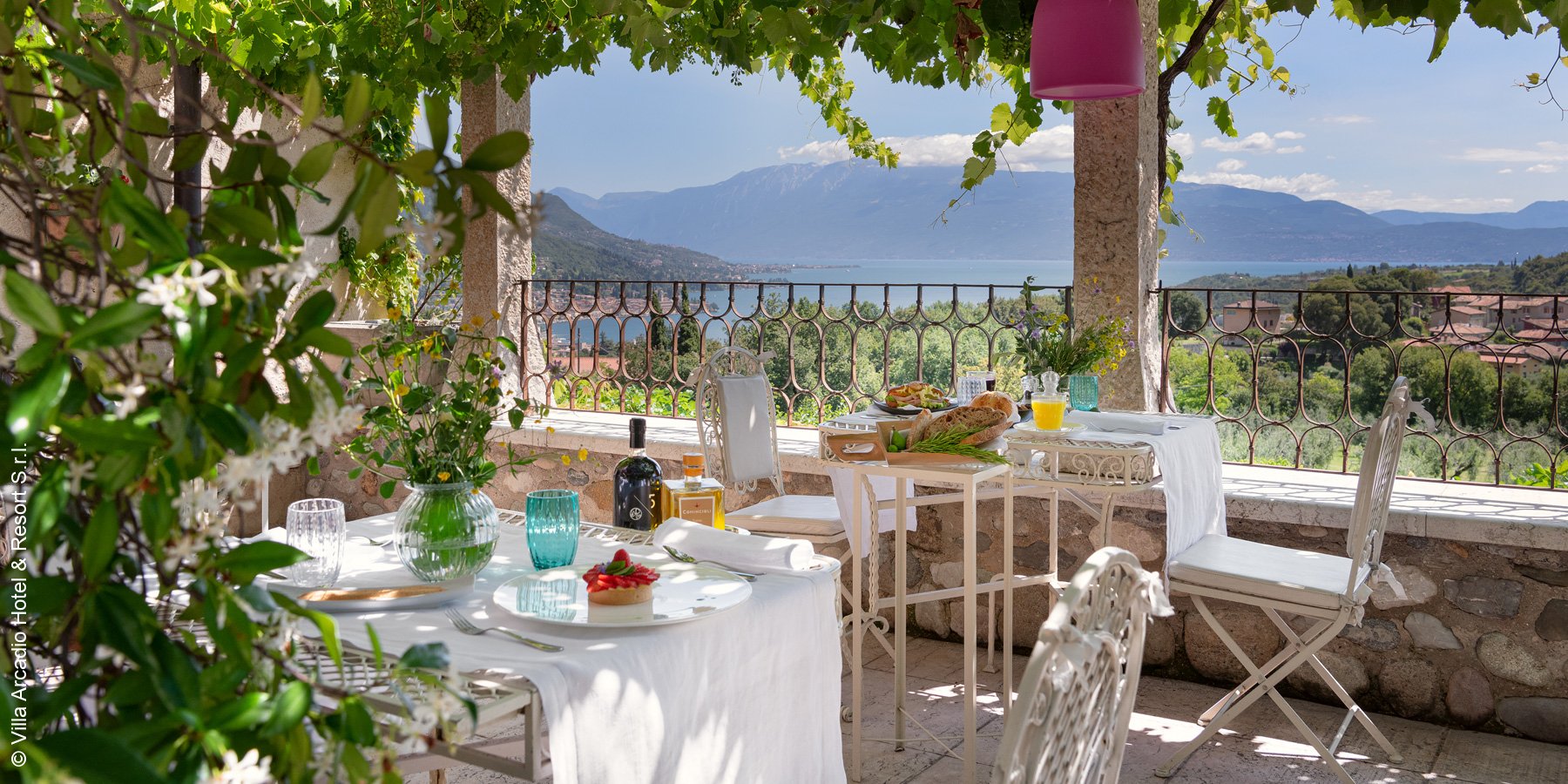 Hotel Villa Arcadio | Salò | Gardasee | Terrasse | luxuszeit.com