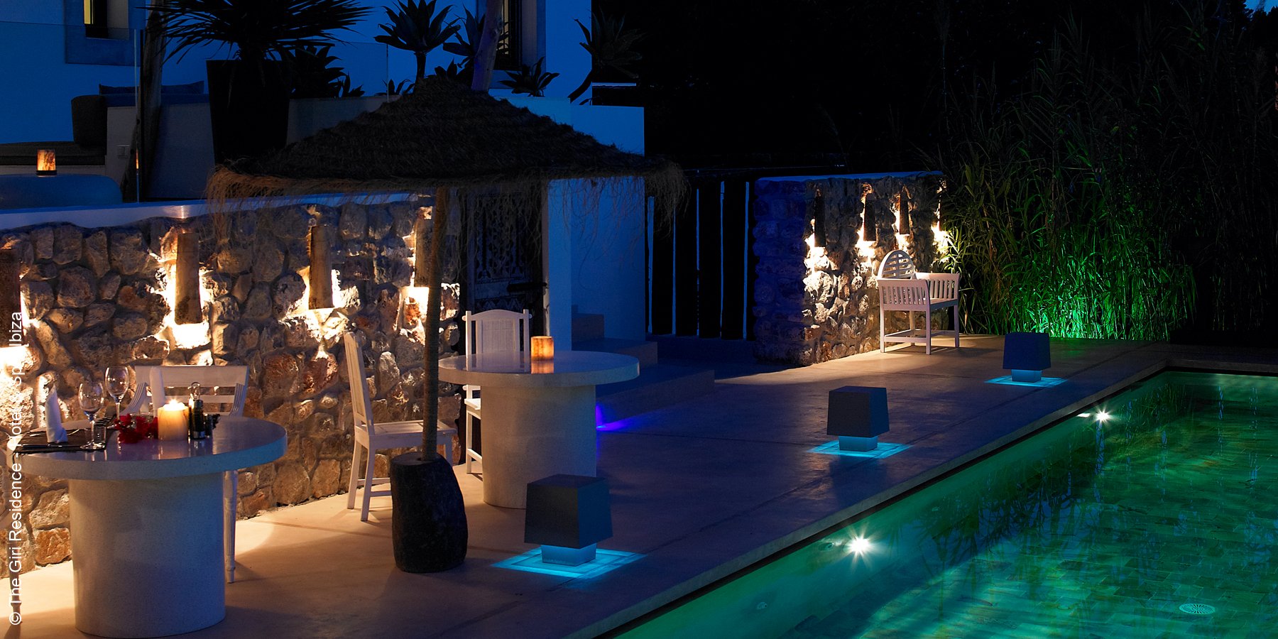 The Giri Residence | San Juan Ibiza | Poolbar | luxuszeit.com