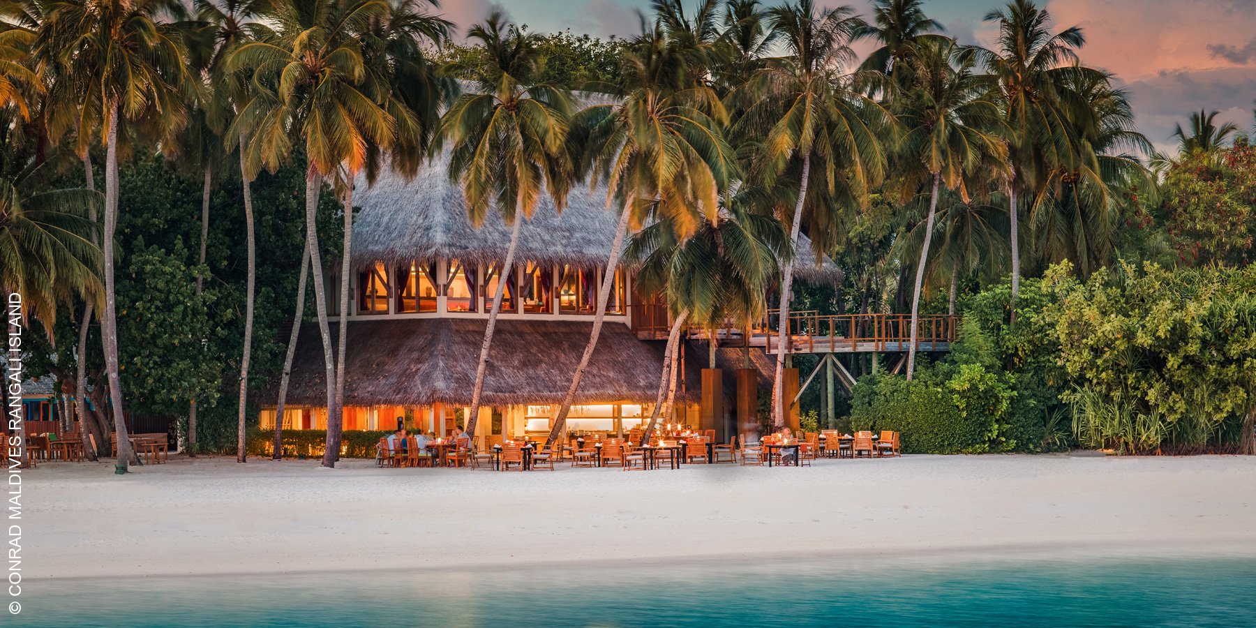 Conrad Maldives Rangali Island | Malediven | Dämmerung | luxuszeit.com